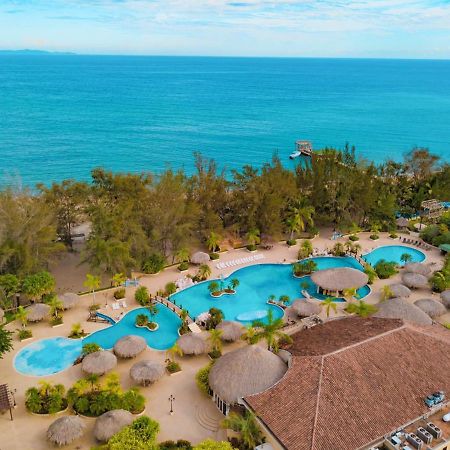 La Ensenada Beach Resort Tela Eksteriør bilde