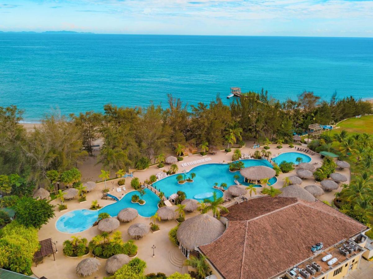 La Ensenada Beach Resort Tela Eksteriør bilde