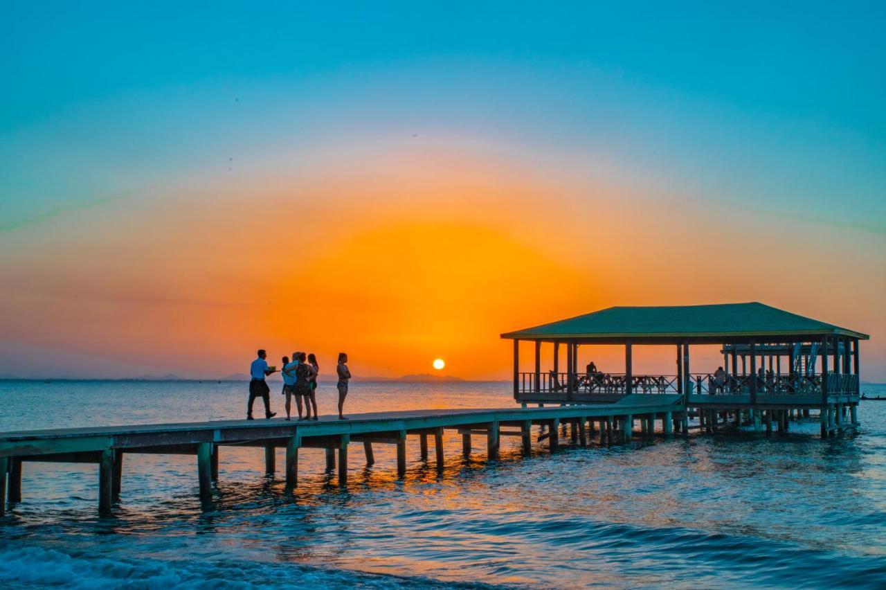 La Ensenada Beach Resort Tela Eksteriør bilde