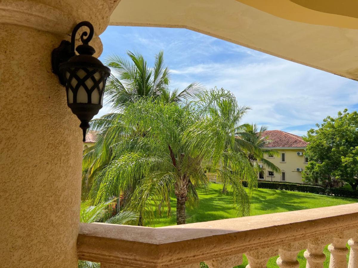 La Ensenada Beach Resort Tela Eksteriør bilde