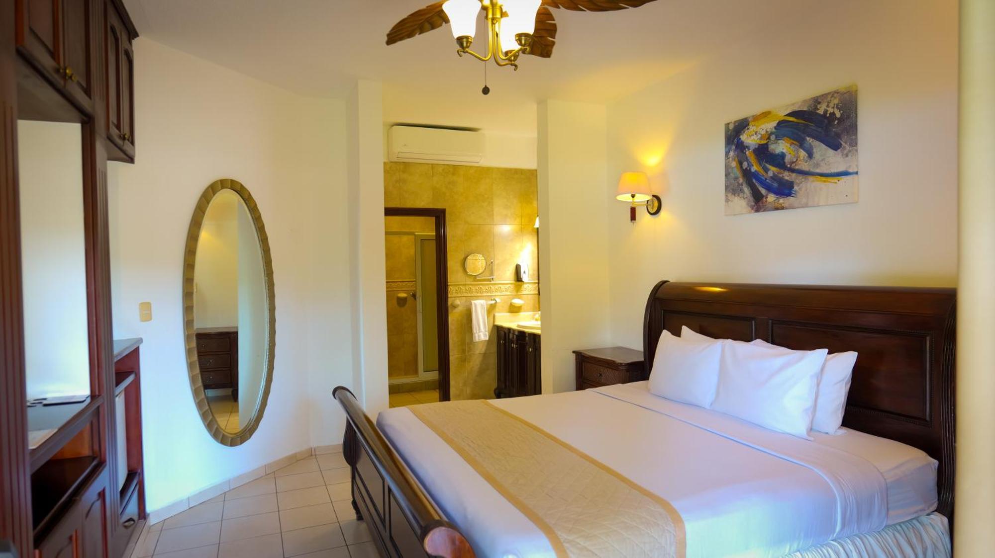 La Ensenada Beach Resort Tela Eksteriør bilde