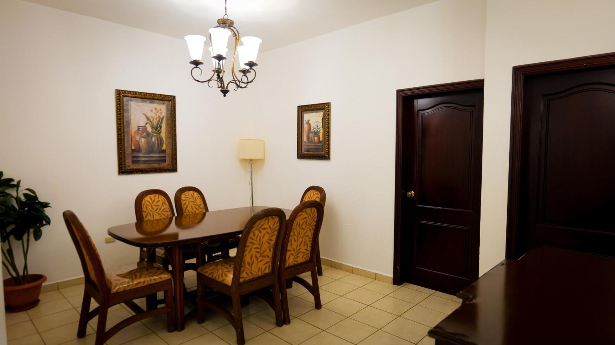 La Ensenada Beach Resort Tela Eksteriør bilde