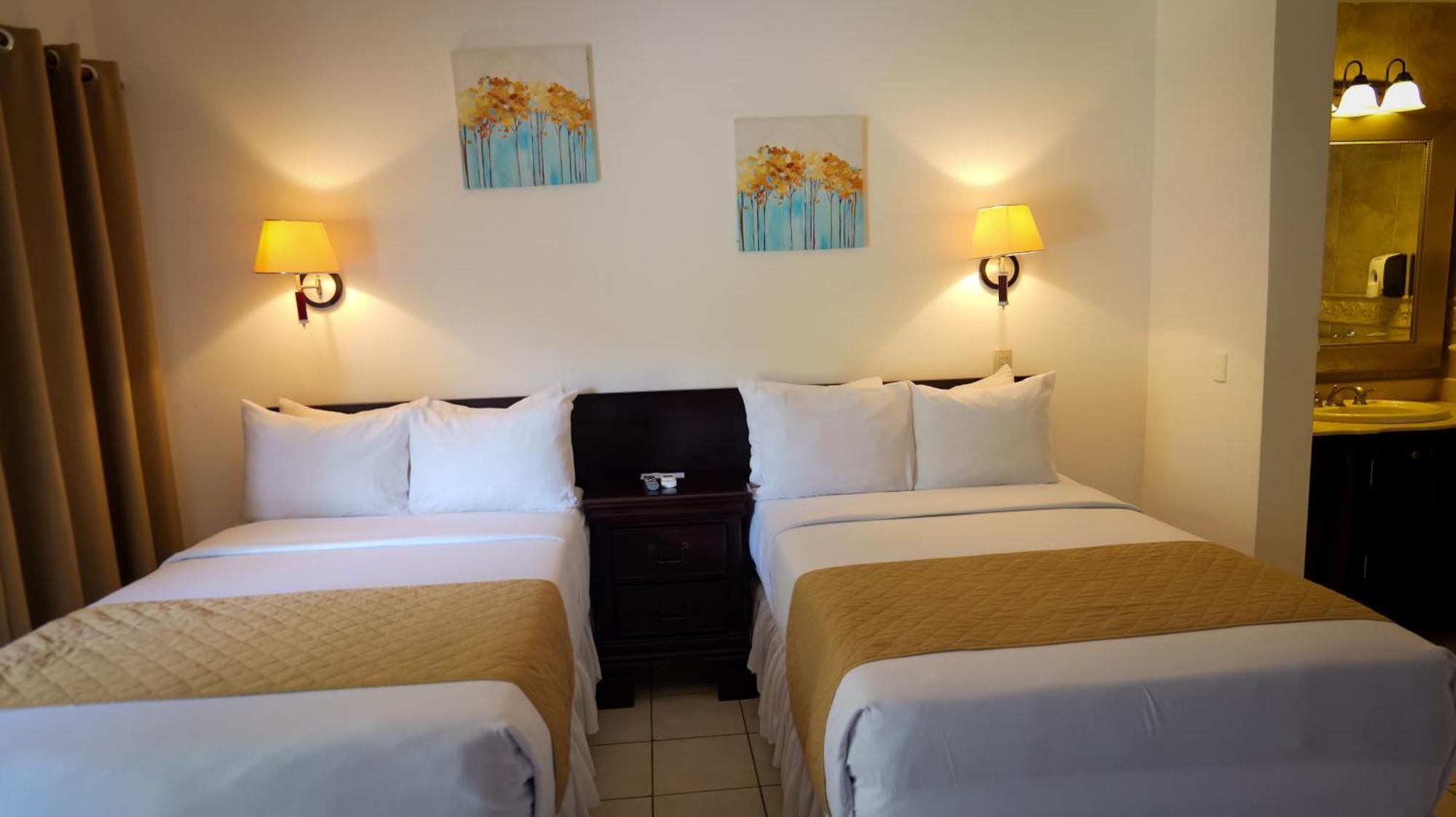 La Ensenada Beach Resort Tela Eksteriør bilde