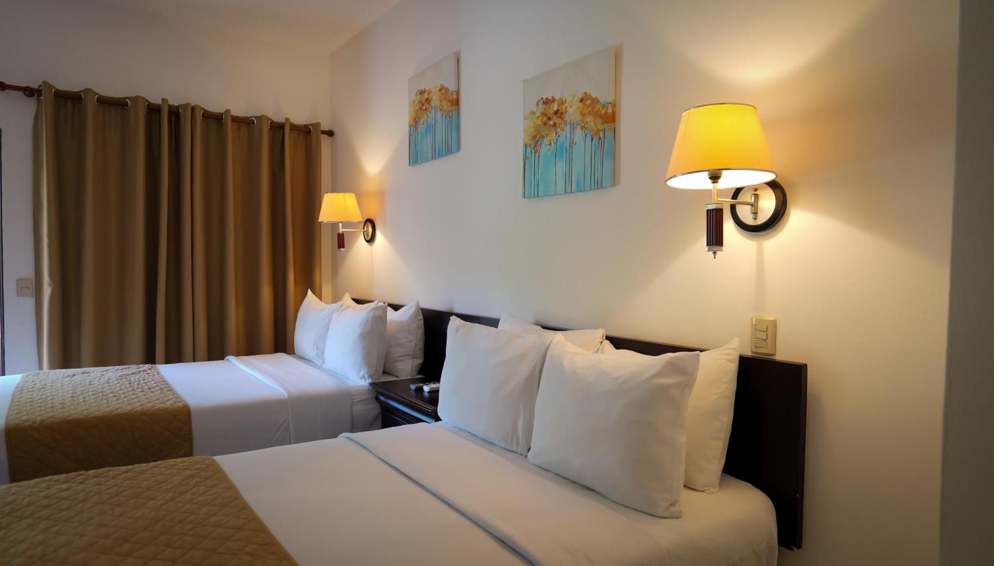 La Ensenada Beach Resort Tela Eksteriør bilde