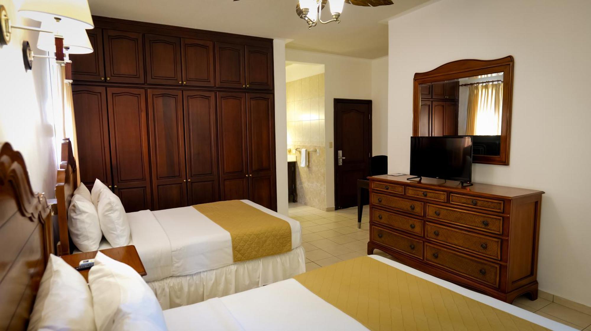 La Ensenada Beach Resort Tela Eksteriør bilde