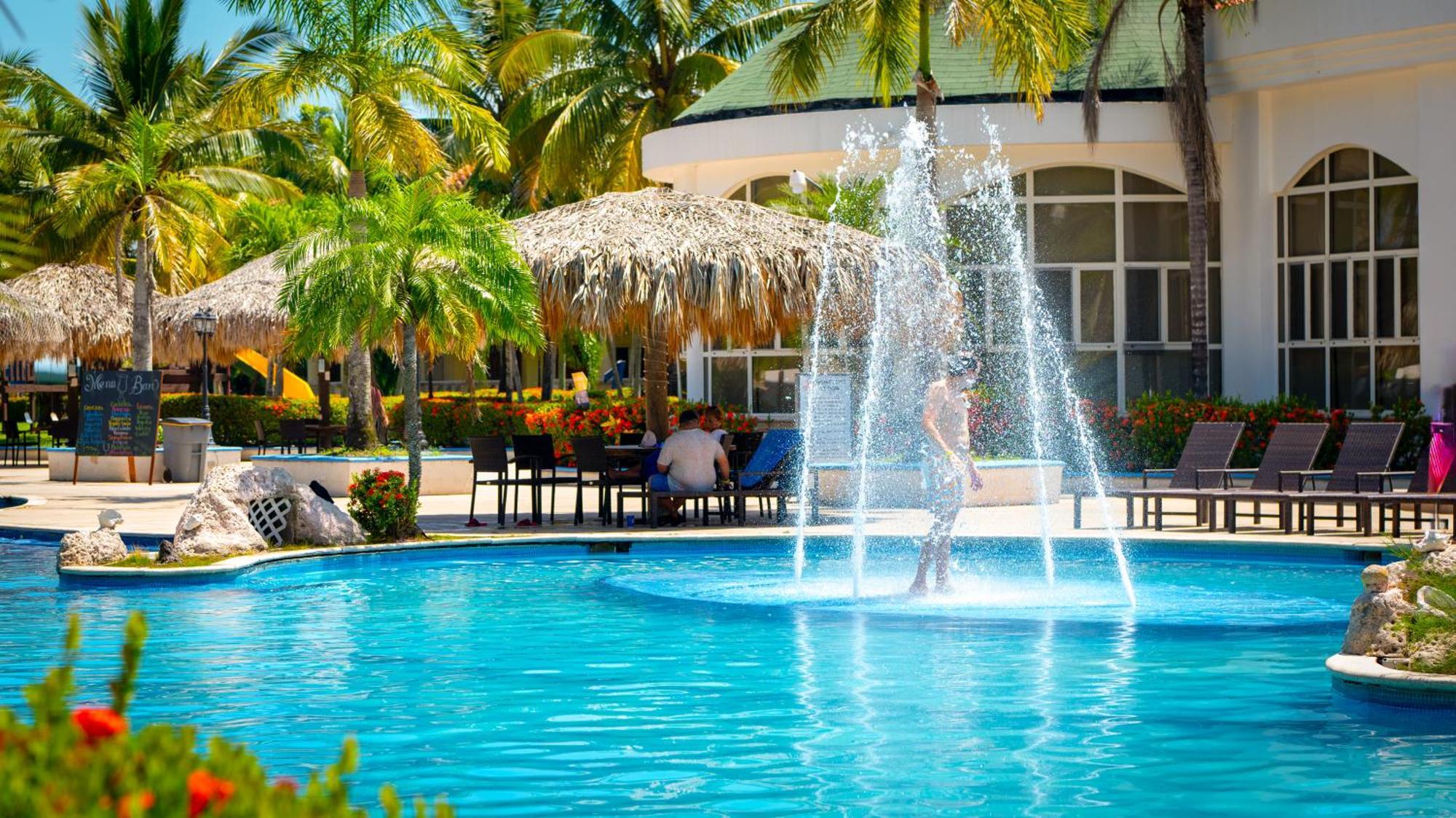 La Ensenada Beach Resort Tela Eksteriør bilde